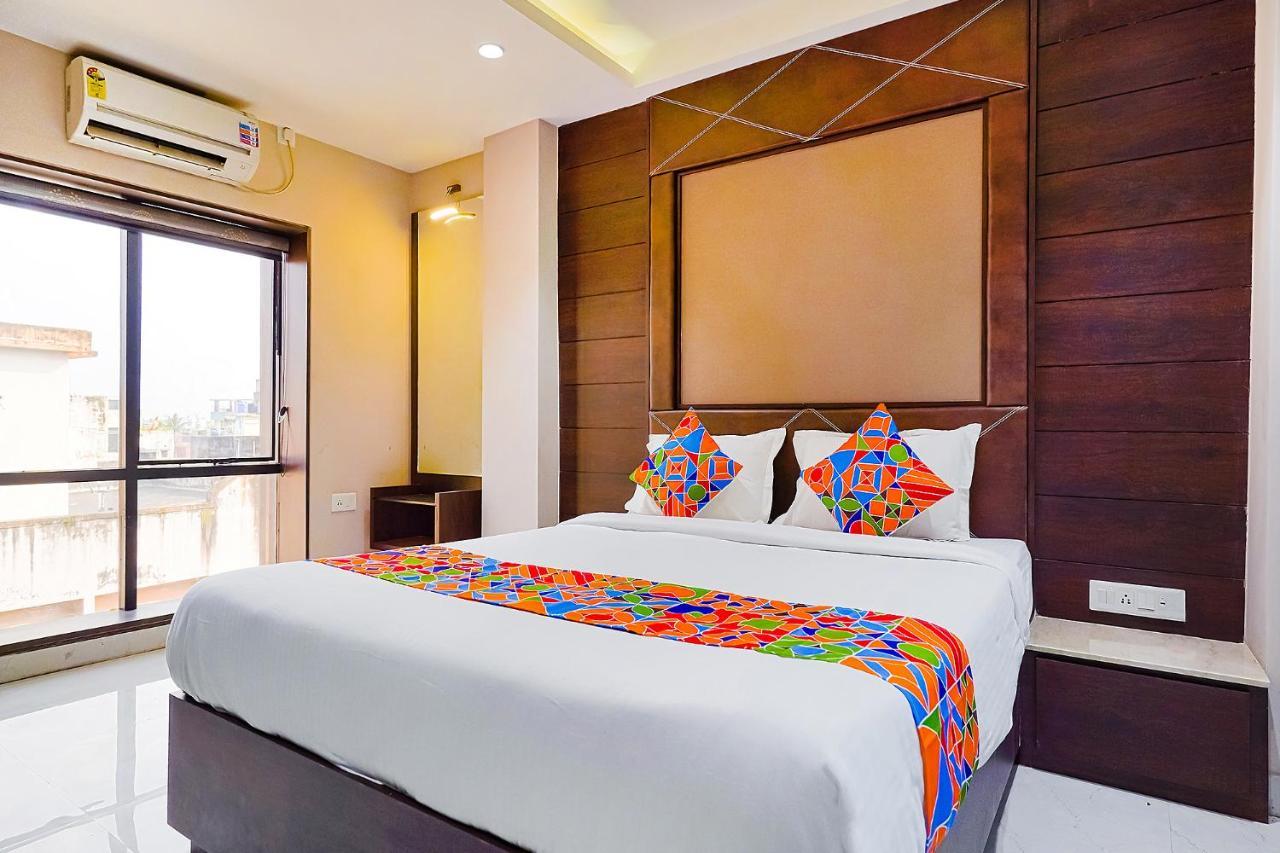 Fabhotel Eros 211 - Nr Sreebhumi コルカタ エクステリア 写真
