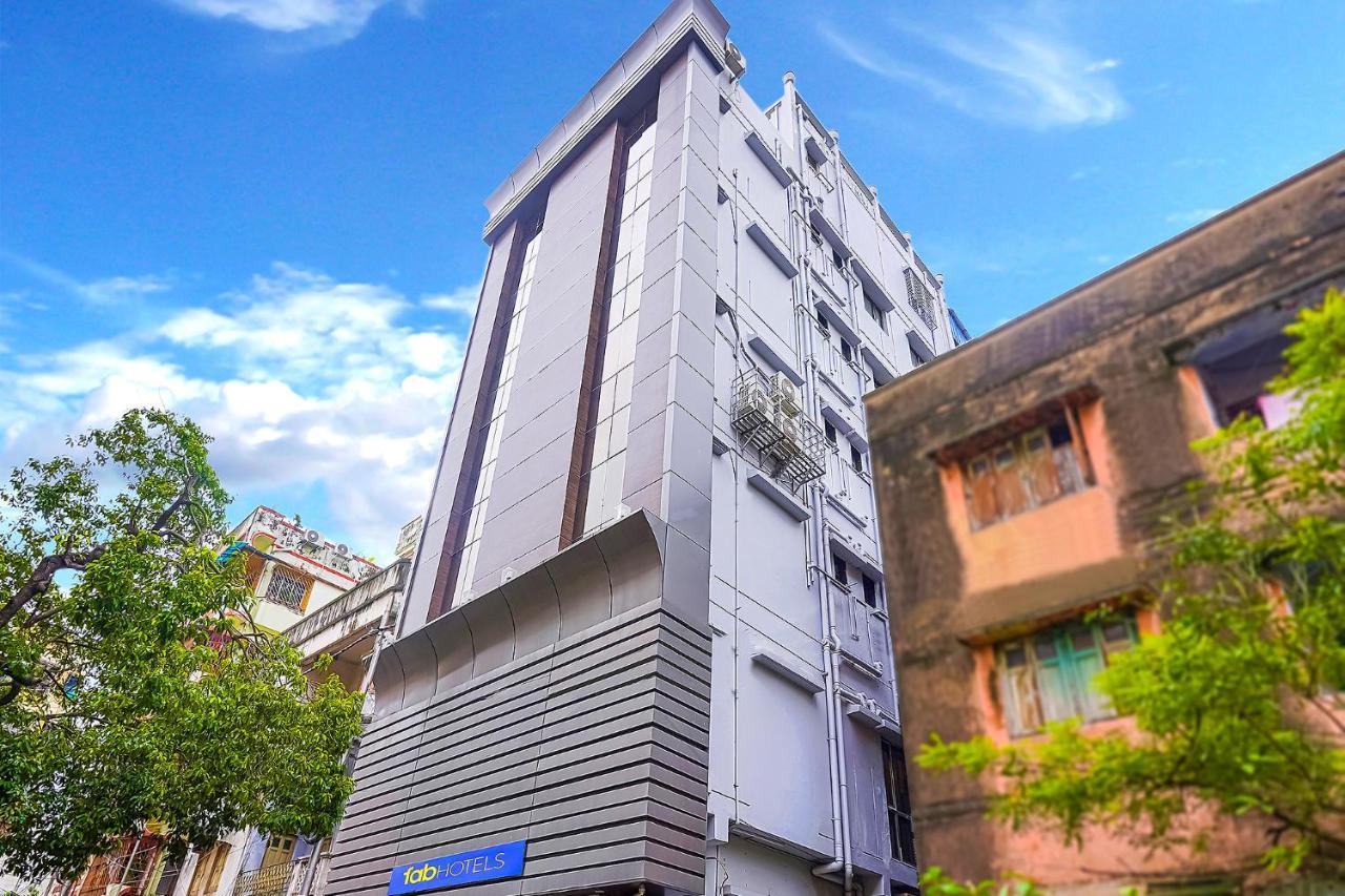 Fabhotel Eros 211 - Nr Sreebhumi コルカタ エクステリア 写真
